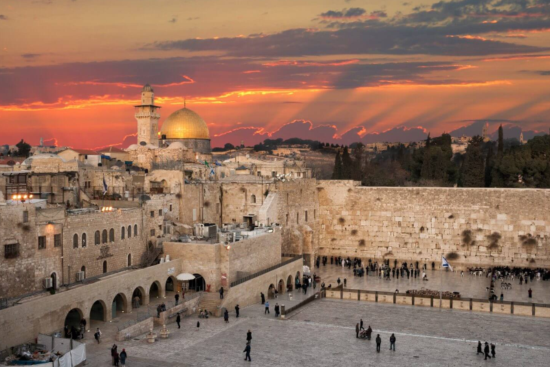 Wailing Wall – Temple Mount – St. Anne’s Church & Pools of Bethesda – Jewish Quarter – Israel Museum – Yad Vashem