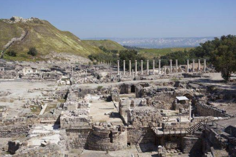 Beth Shean – Sakhne – Jericho – Wadi Qelt (St. George’s Monastery) – Jerusalem